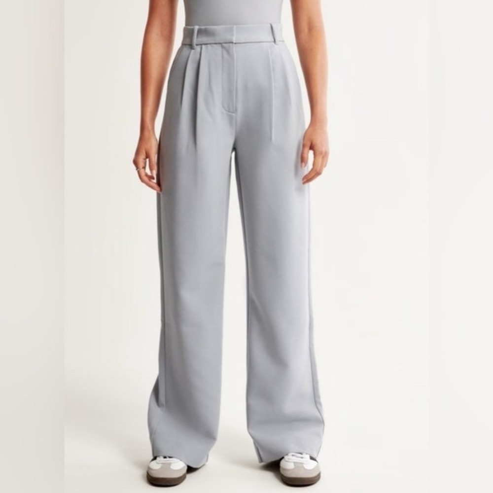Abercrombie & Fitch Light Gray High-Waist Wide Leg Trousers